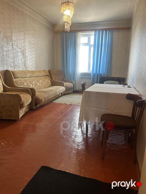 Satılır 2 otaqlı köhnə tikili 65 m² — Bakı