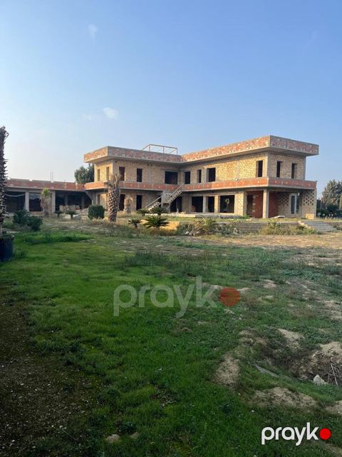 Satılır obyekt 1250 m²