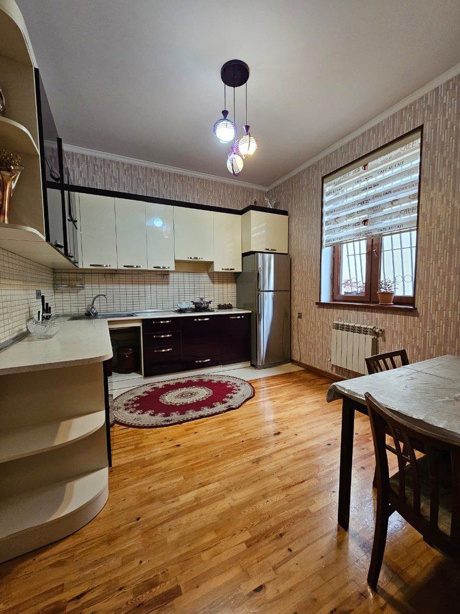 Satılır 5 otaqlı həyət evi/bağ evi 200 m² — Ev, villa, Bakı (5)