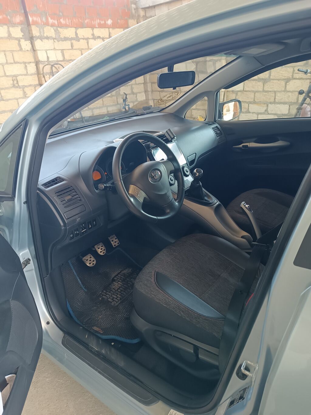 Toyota Auris: 1.4 l | 2007 il Hetçbek — Avto, Siyəzən (4)
