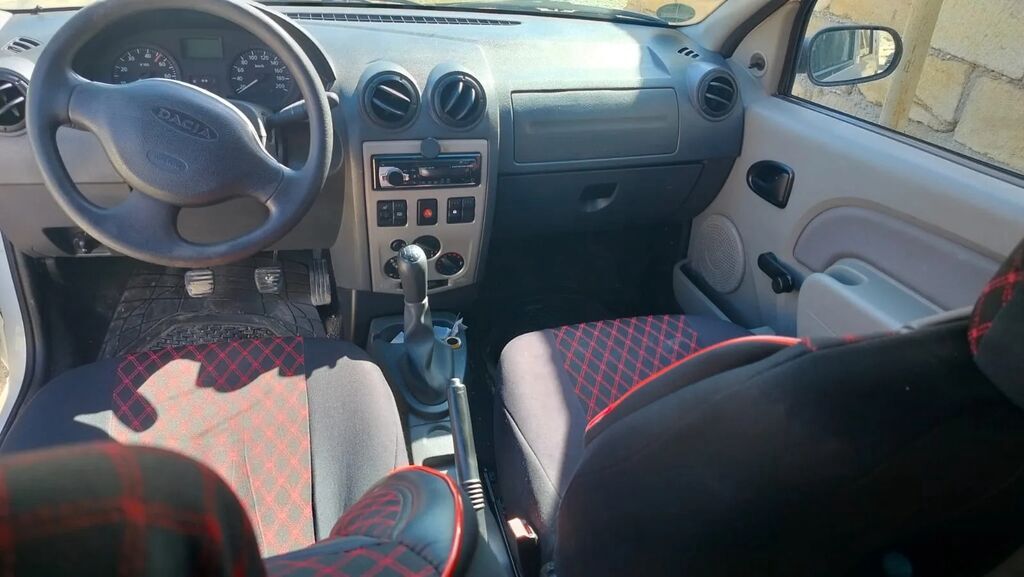 Dacia Logan MCV (ağ rəng), univeral kuzov Xüsusiyyətlər: - 5 qapı, 5 — Avto, Ceyranbatan (4)