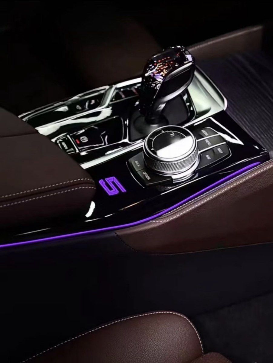 BMW G30 konsol işığı — Ehtiyat hissələri və aksesuarlar, Bakı