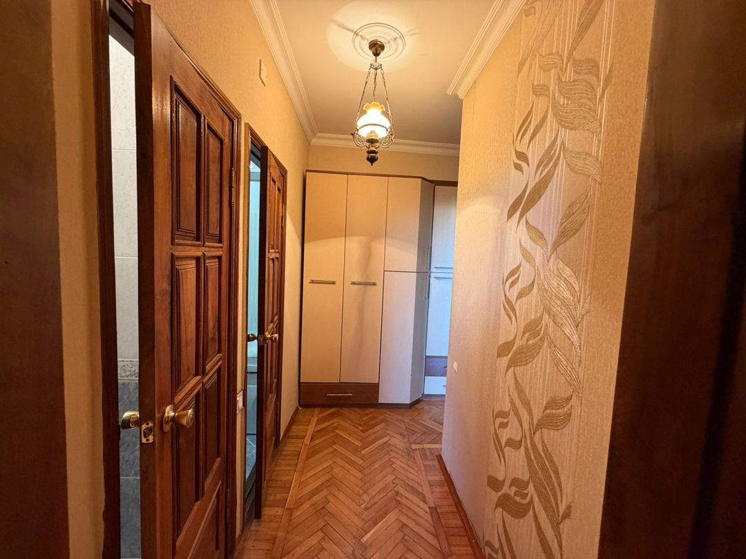 Satılır 4 otaqlı köhnə tikili 105 m² — Mənzil, Bakı (11)