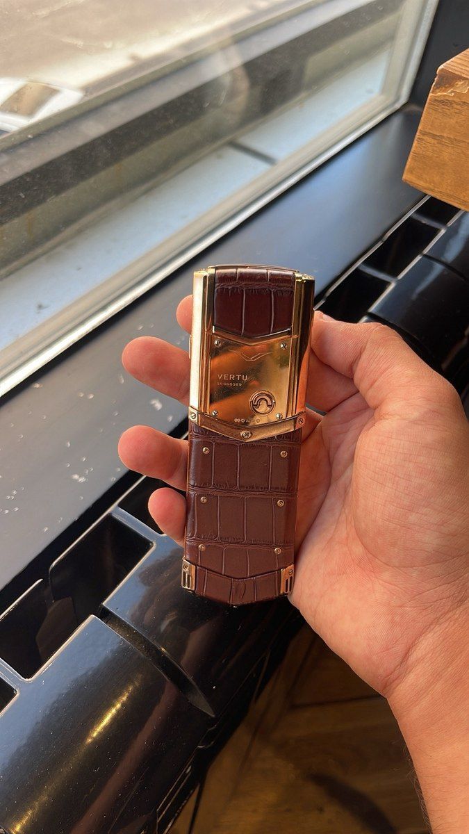 Vertu Signature S Design Pure Chocolate Red Gold 4GB — Smartfonlar, Bakı (2)