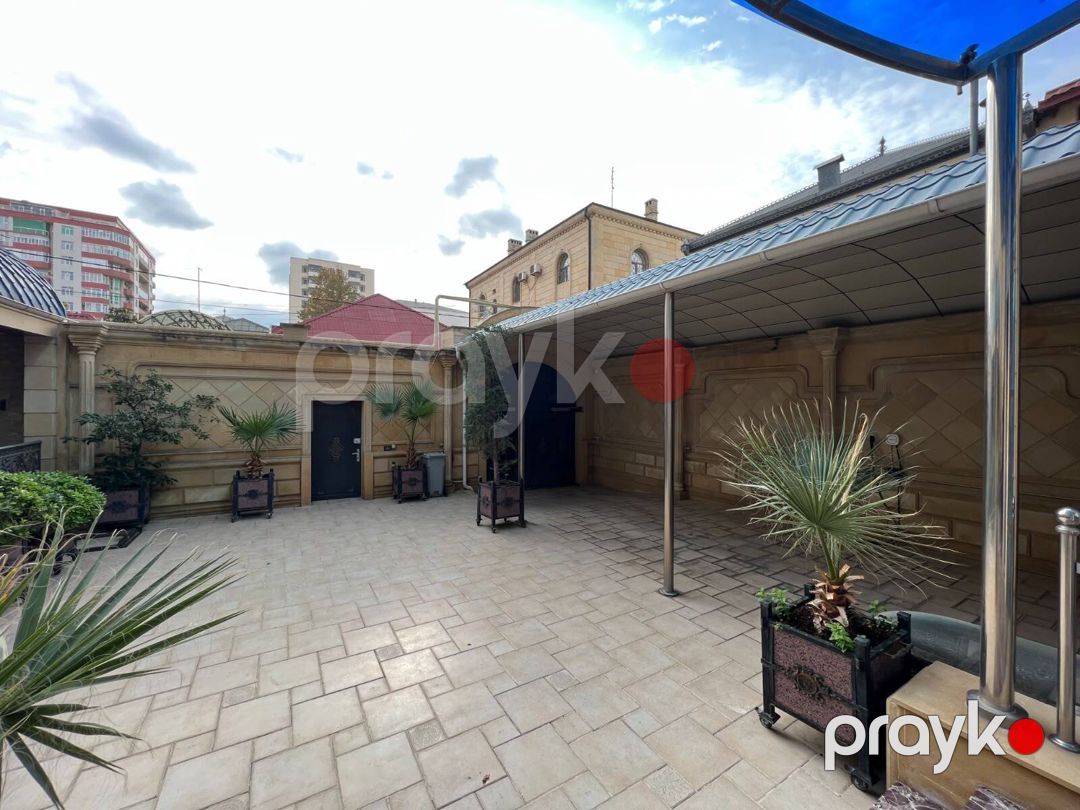 Satılır 8 otaqlı həyət evi/bağ evi 1000 m² — Ev, villa, Bakı (2)