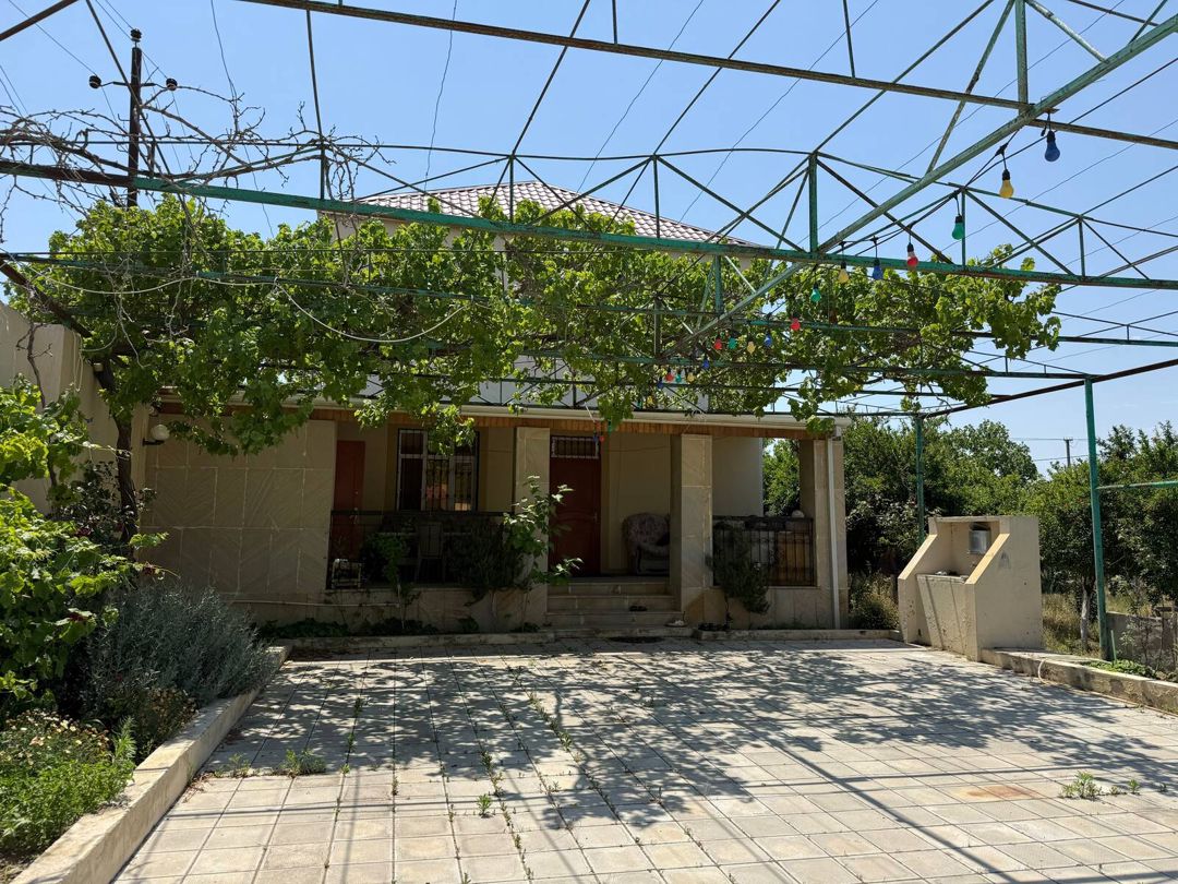 Satılır 4 otaqlı həyət evi/bağ evi 200 m² — Ev, villa, Bakı (3)