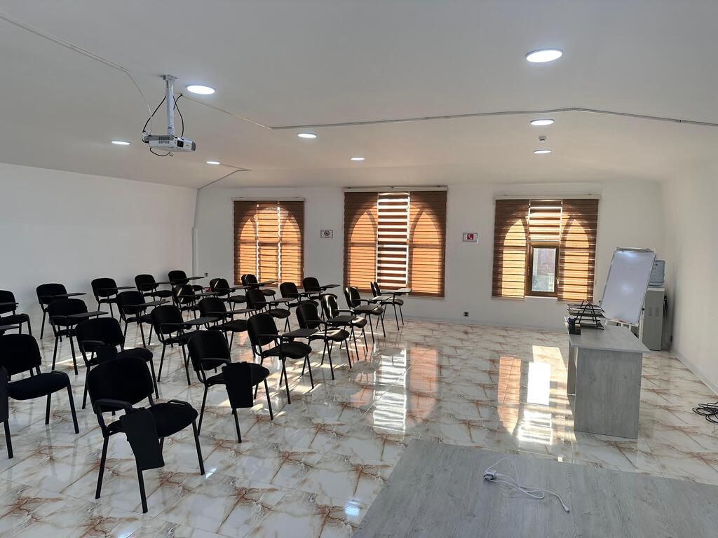 İcarəyə verilir obyekt 450 m² — Əmlak, Gəncə (8)