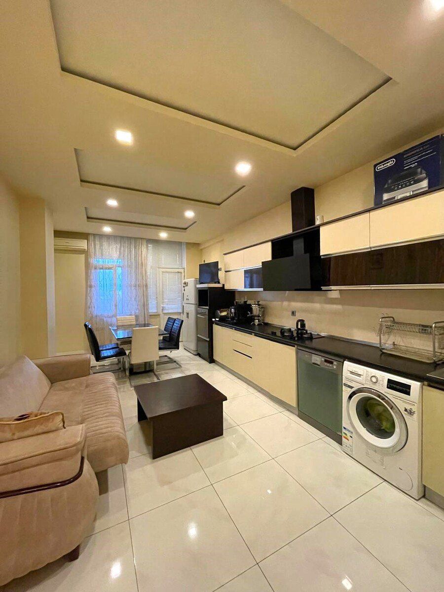 Satılır 4 otaqlı yeni tikili 198 m² — Mənzil, Bakı (9)