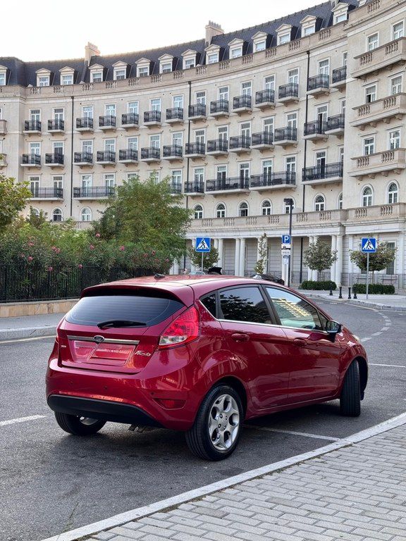 Ford Fiesta, 1.6 L, 2010 il, 278 417 km — Avtomobillər, Bakı (3)