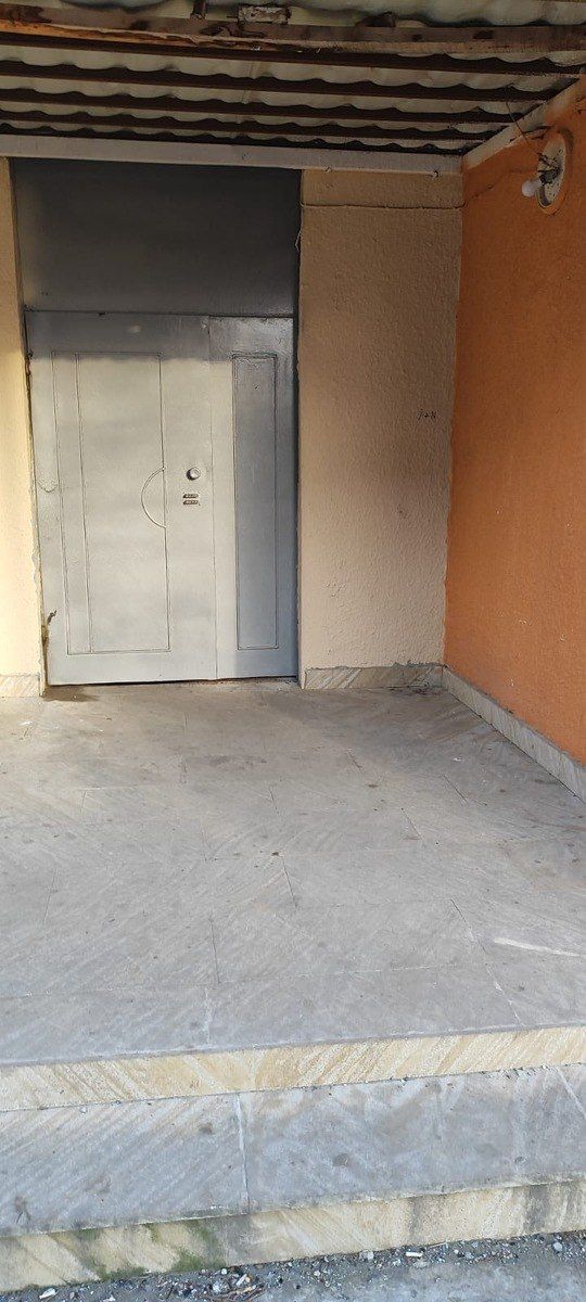 Satılır 4 otaqlı köhnə tikili 100 m² — Mənzil, Bakı (12)