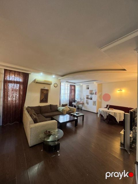 Satılır 4 otaqlı yeni tikili 180 m²