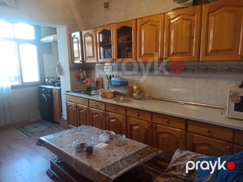 Satılır 3 otaqlı köhnə tikili 65 m²