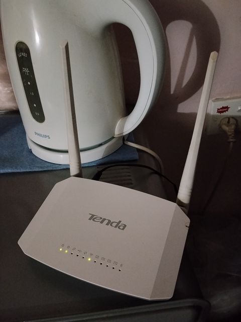 Tenda N300 Wi-Fi Routeri 2 antenali