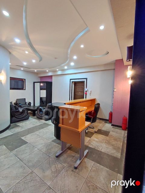 İcarəyə verilir 6 otaqlı ofis 200 m²