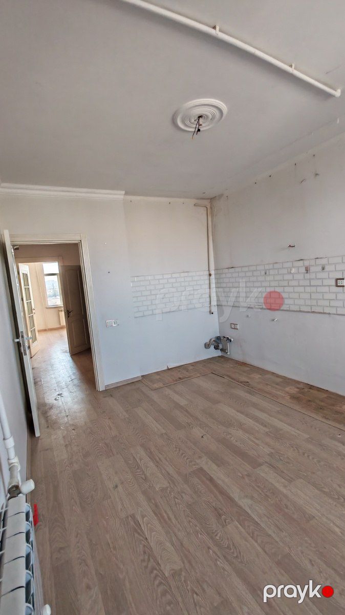 Satılır 2 otaqlı köhnə tikili 50.2 m² — Mənzil, Bakı (2)