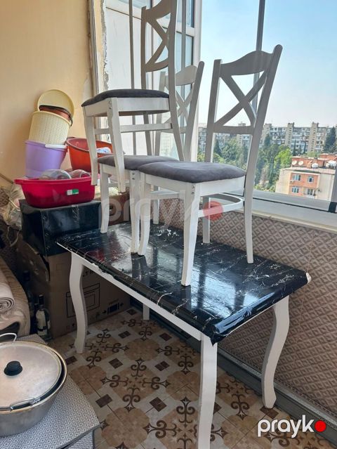 Masa ve 4 eded stul 120azn. Masa acilmir. Unvan Ecemi. *N17Mətbəx üçün
