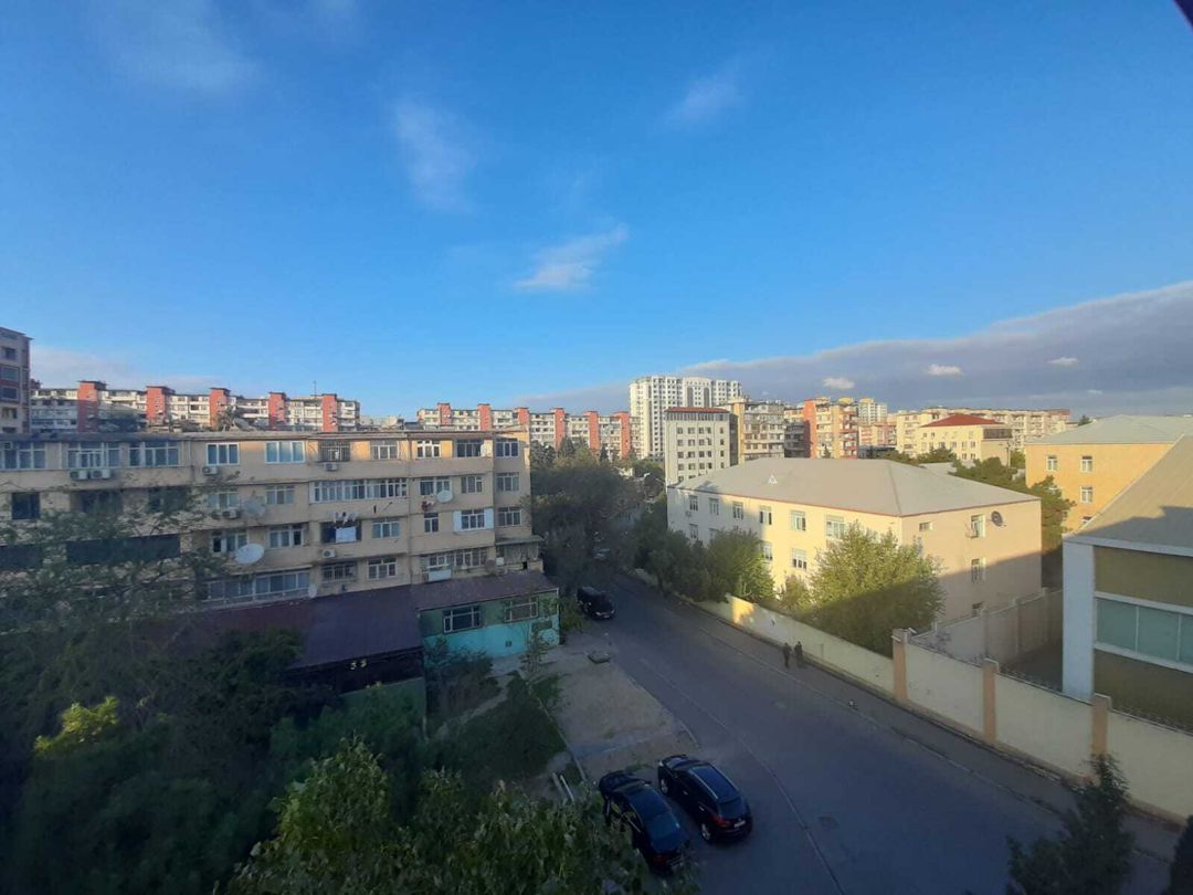 Satılır 3 otaqlı köhnə tikili 70 m² — Mənzil, Bakı (12)