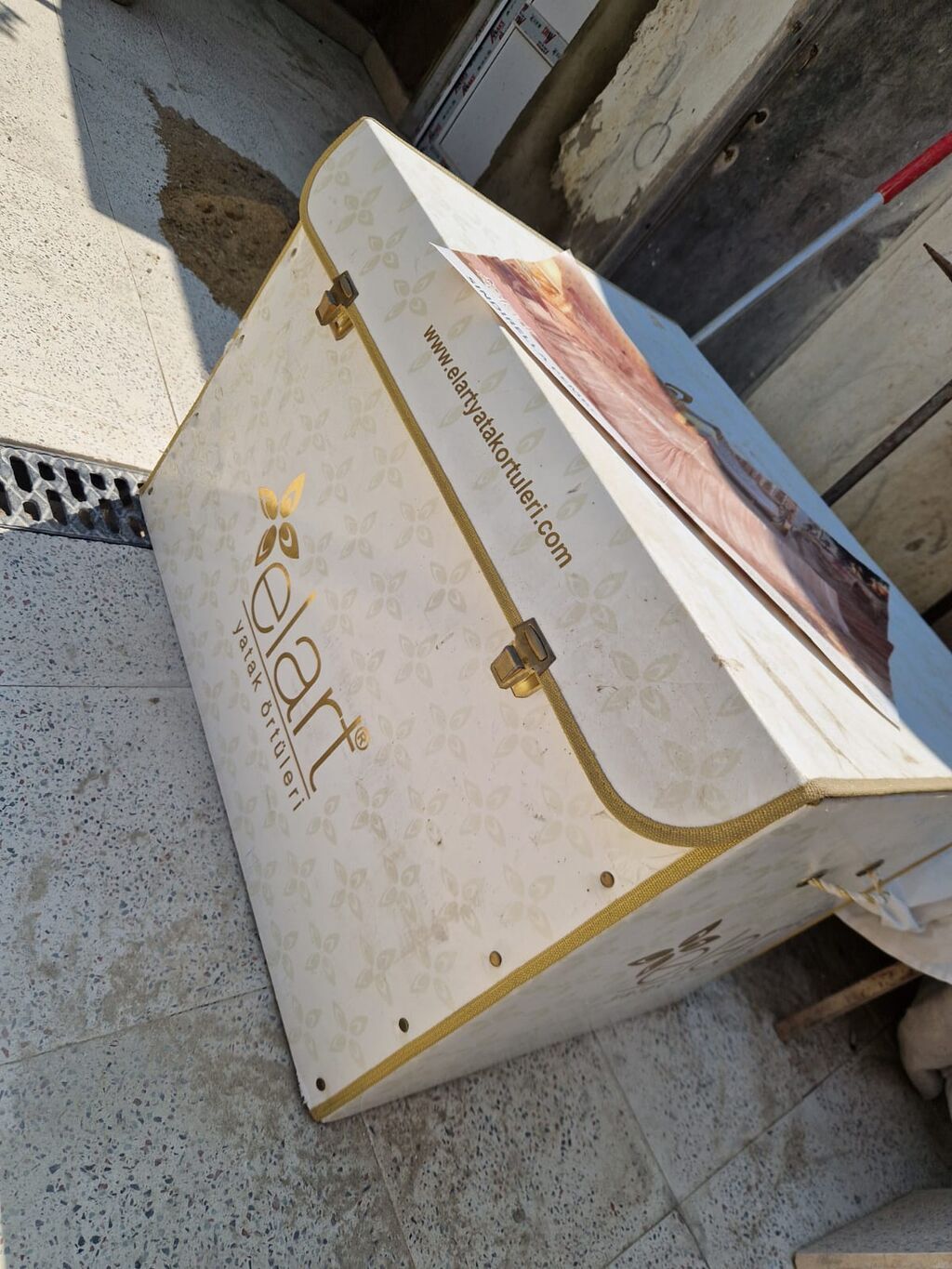 Elart yataq örtüyü dəsti — krem, atlas, güpür bəzəkləri — Yataq mobilyası, Xaçmaz (2)