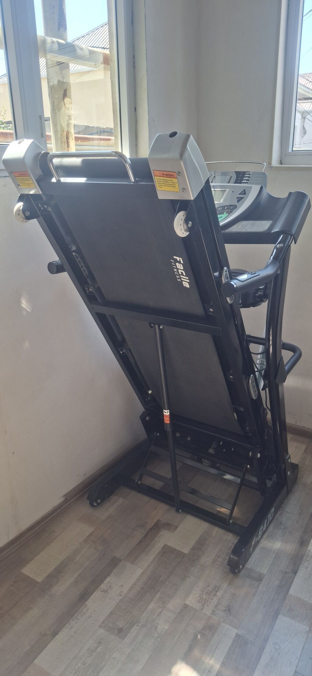 Facile Fitness F-6410 qaçış trenajoru - Elektrikli qaçış yolu, geniş — İdman və istirahət, Bakı (10)