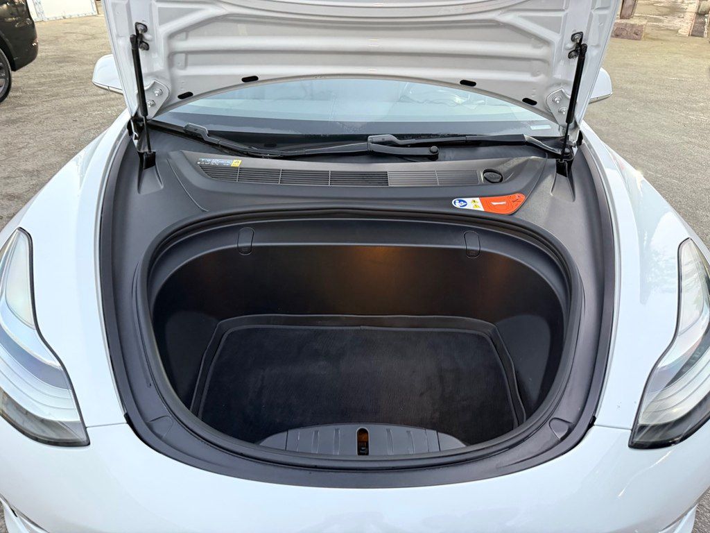 Tesla Model 3, 62 kWh, 2018 il, 103 000 km — Avtomobillər, Bakı (7)