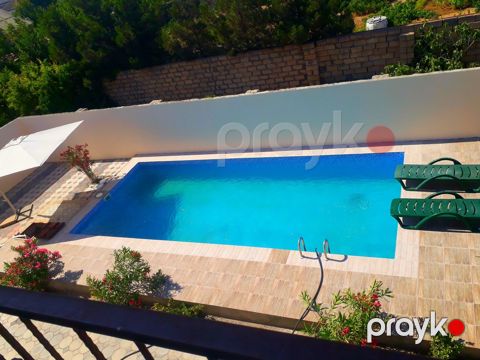 İcarəyə verilir 4 otaqlı həyət evi/bağ evi 220 m²