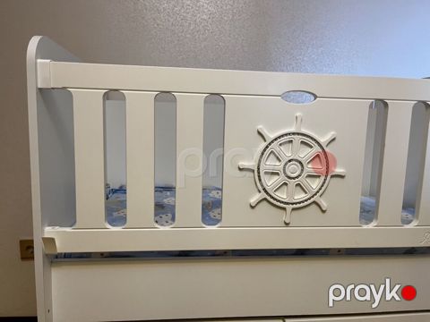 Oğlan və qız üçün, İşlənmiş, Dördbucaq, Beşik, Dəstsiz, Matrassız, Yellənmə mexanizmsiz — Digah