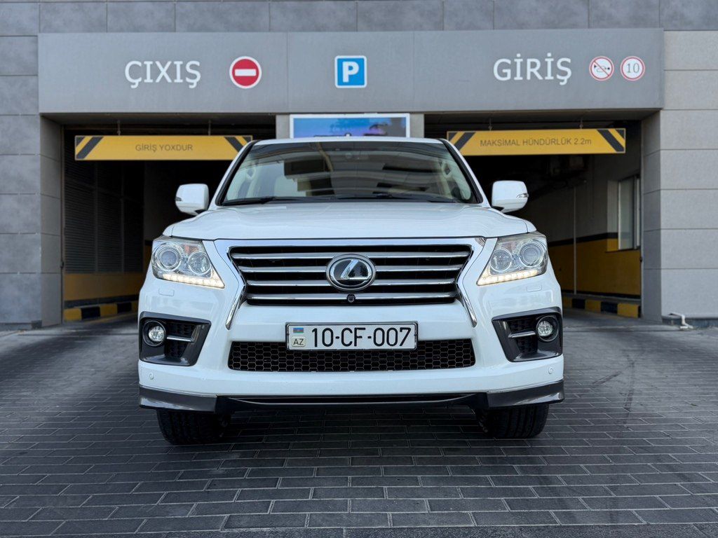 Lexus LX 570, 5.7 L, 2014 il, 192 000 km — Avtomobillər, Bakı (2)