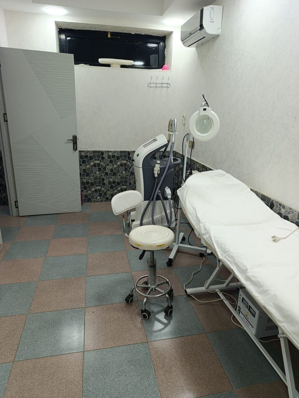 ErgoLase çoxfunksiyalı estetik aparat Xüsusiyyətlər: - IPL — Mallar, Xırdalan (4)