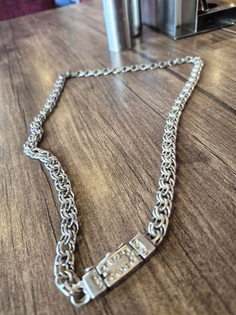 Gümüş rəngli zəncir boyunbağı - Material: metal ərintisi, gümüş — Bakı