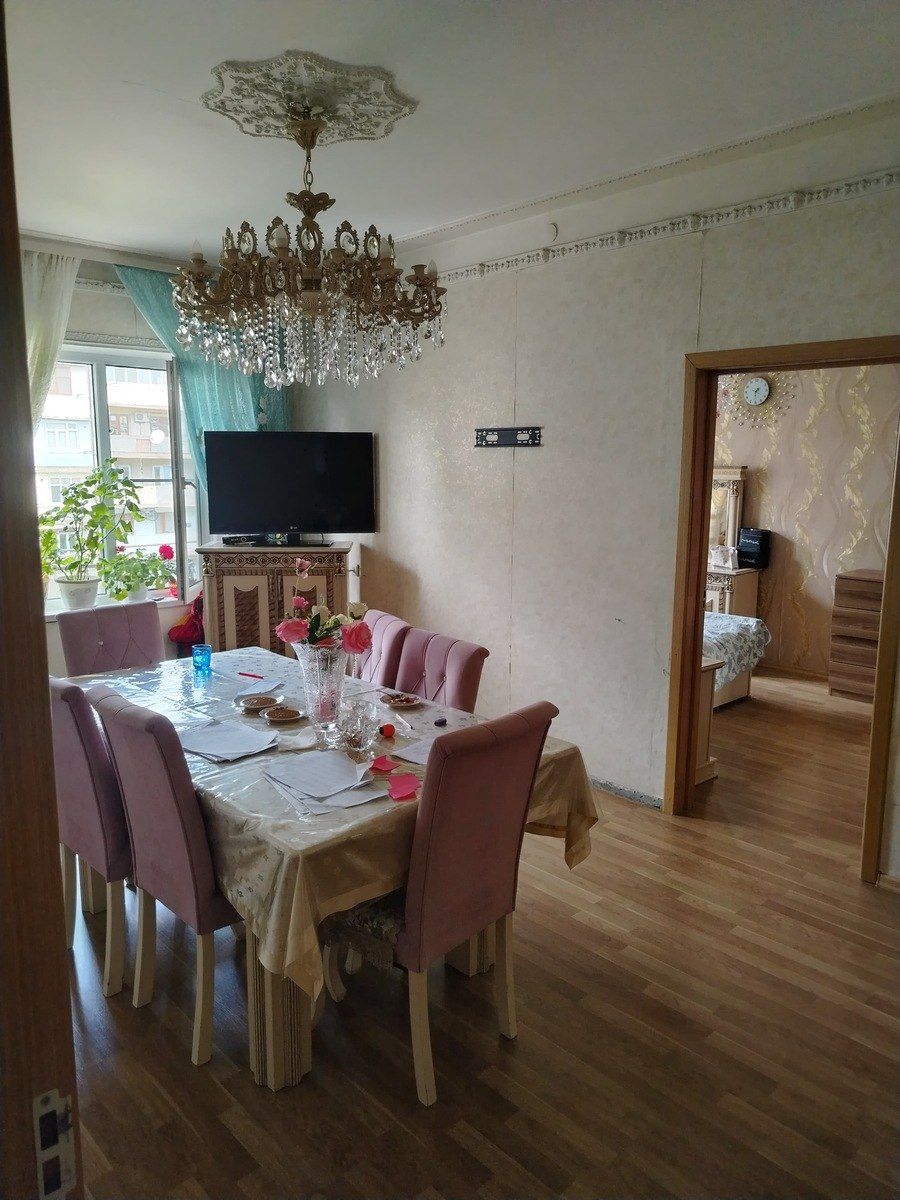 Satılır 5 otaqlı köhnə tikili 120 m² — Mənzil, Bakı