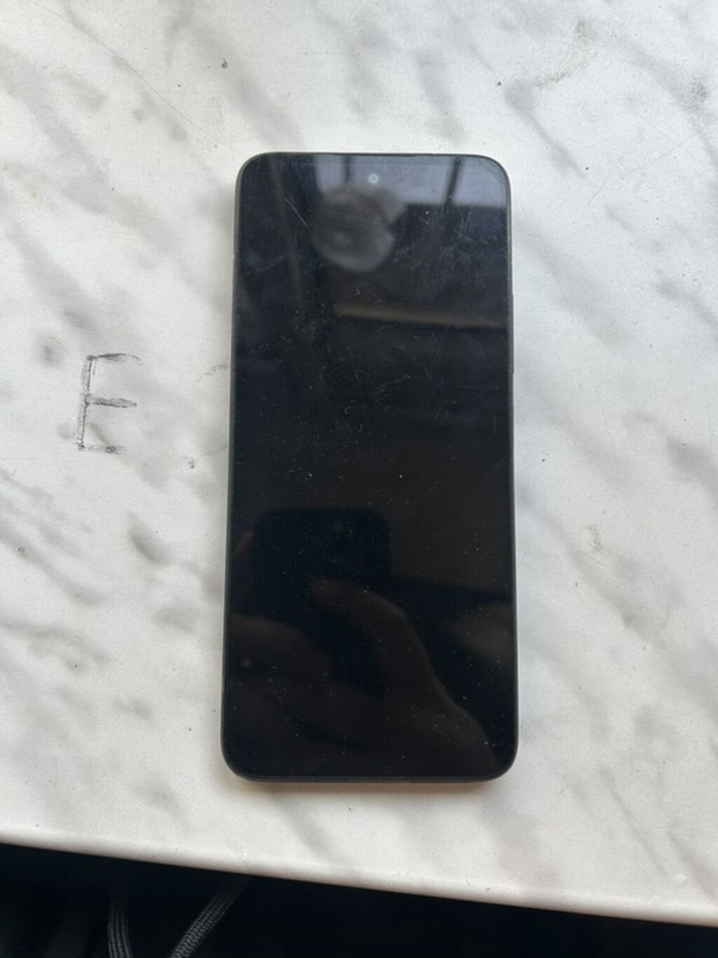 Redmi Not 12 Ram 8,0+4,0 Yaddaş 256 Prablemi arxa şüşəsi qiriqdi — Elektronika, Masazır