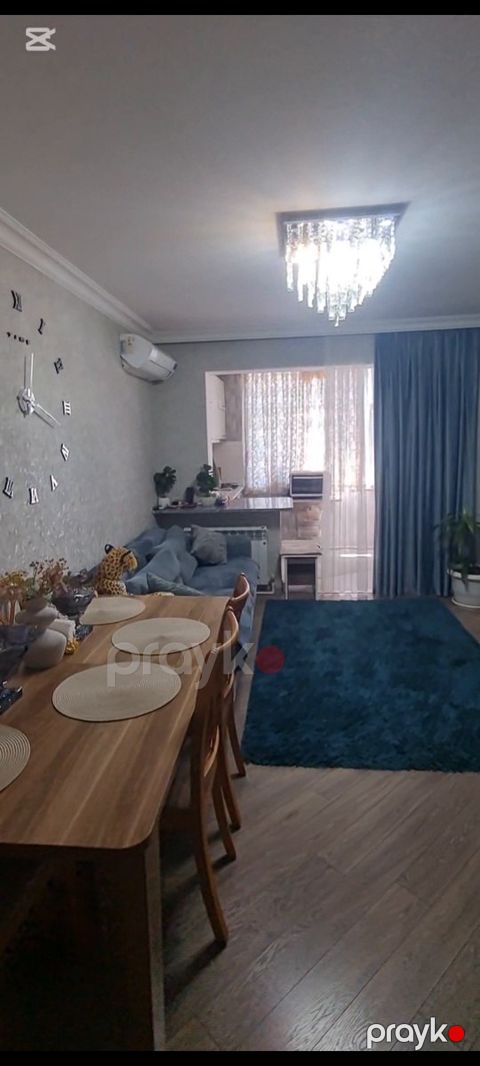Satılır 2 otaqlı köhnə tikili 40 m²