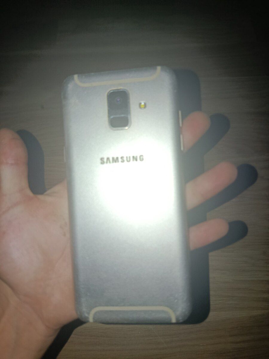 Samsung Galaxy A6 (2018) Gold 64GB/4GB — Smartfonlar, Bakı (3)