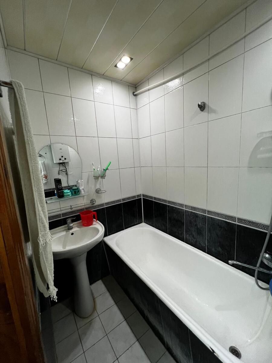 Satılır 1 otaqlı köhnə tikili 38 m² — Mənzil, Bakı (6)