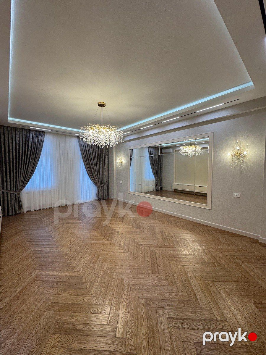Satılır 4 otaqlı yeni tikili 185 m² — Mənzil, Bakı (9)