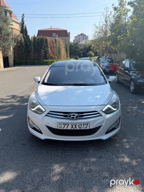 Hyundai i40, 1.7 L, 2012 il, 245 000 km