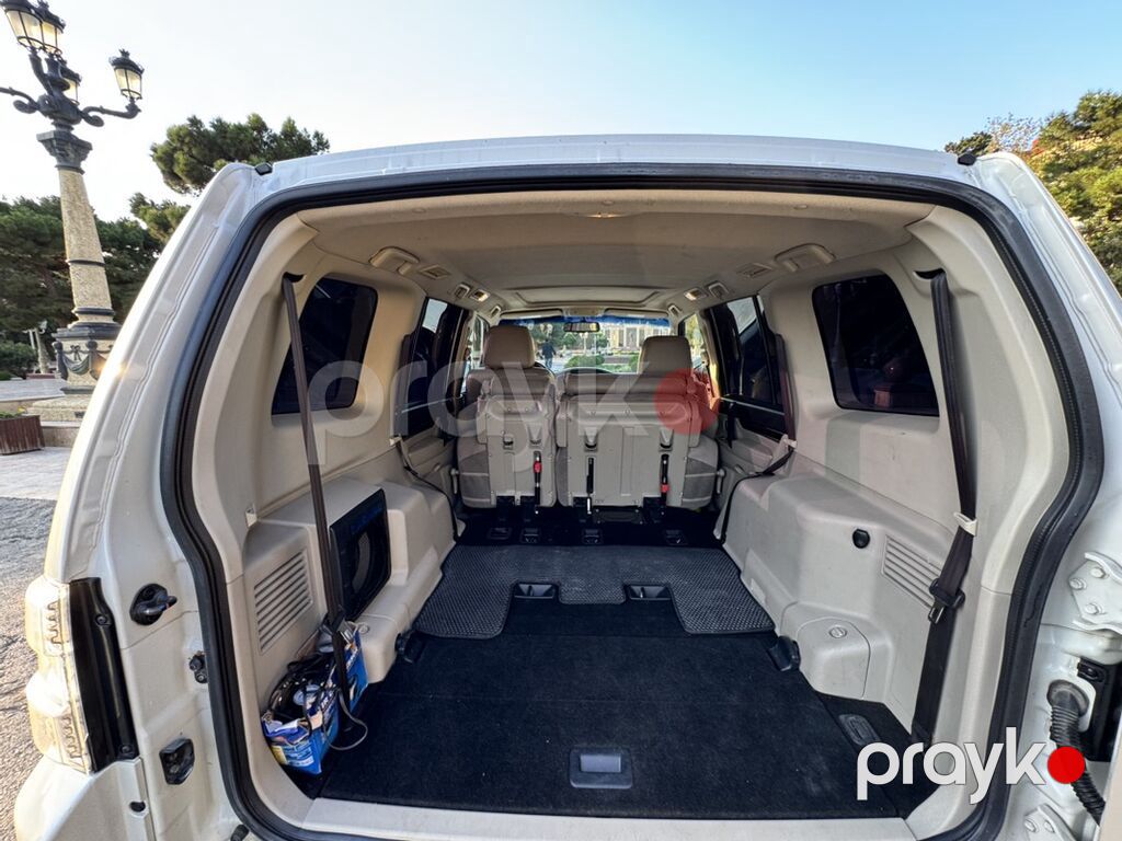 Mitsubishi Pajero: 3.5 l 2011 il 237400 km Ofrouder/SUV — Avtomobillər, Güzdək (7)