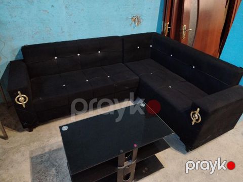 Künc divan yenidir 280azn kompaniyadadır açılmır