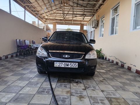 VAZ (LADA) Priora: 1.6 l | 2009 il 400 km Sedan