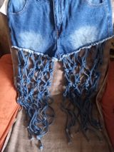 Qadın denim şort – makrame üslublu uzun iplərlə - Material: klassik — Şortlar