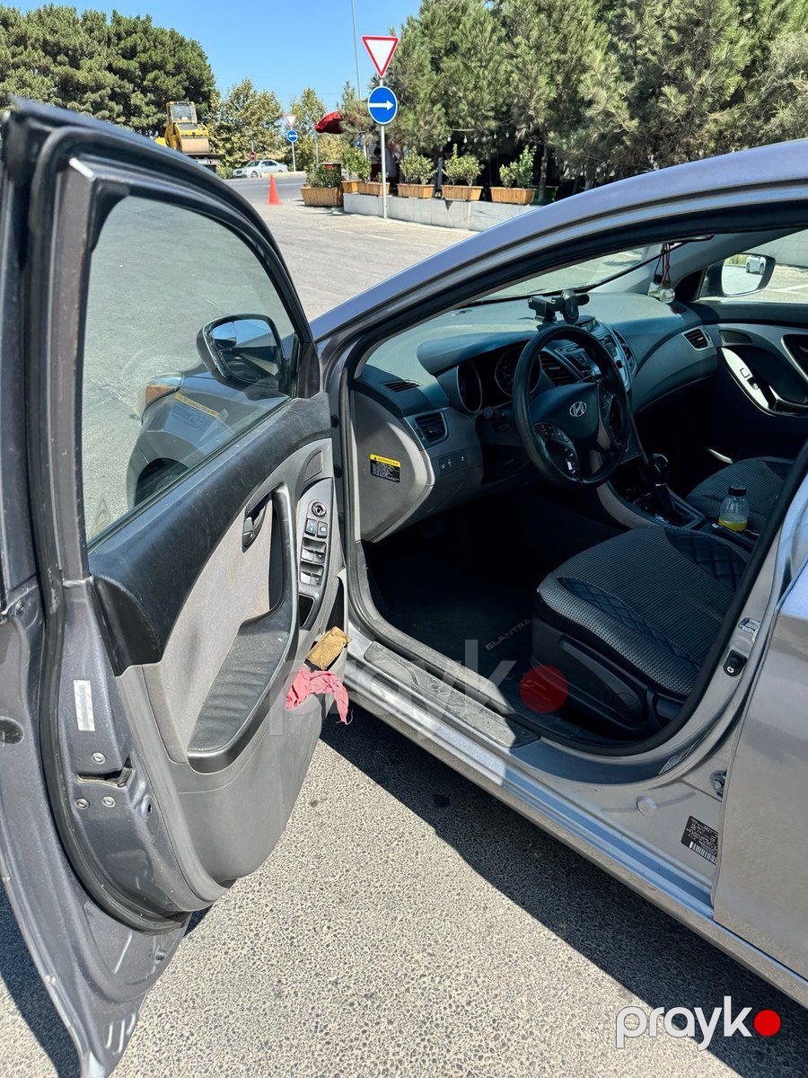 Hyundai Elantra, 2015 il — Avtomobillər, Bakı (8)