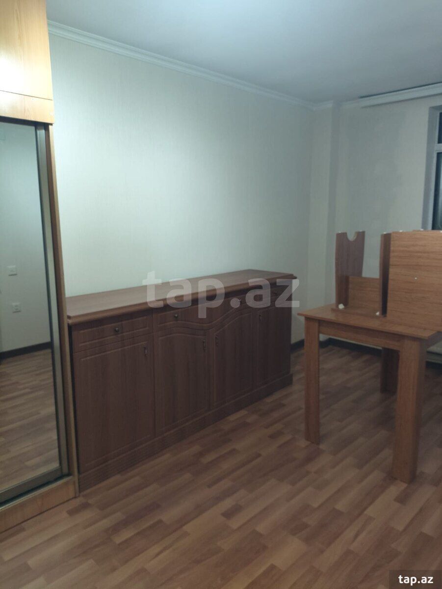 Həyət evi kirayə verilir, İnşaatçılar m. — Daşınmaz əmlak, Bakı (9)
