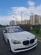 BMW 750: 4.4 l | 2011 il Sedan — Авто