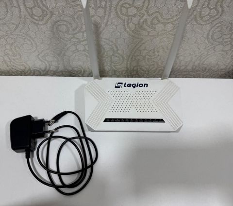 Legion Wi‑Fi router - İki güclü antenlə sabit və geniş əhatə dairəsi — Melisa