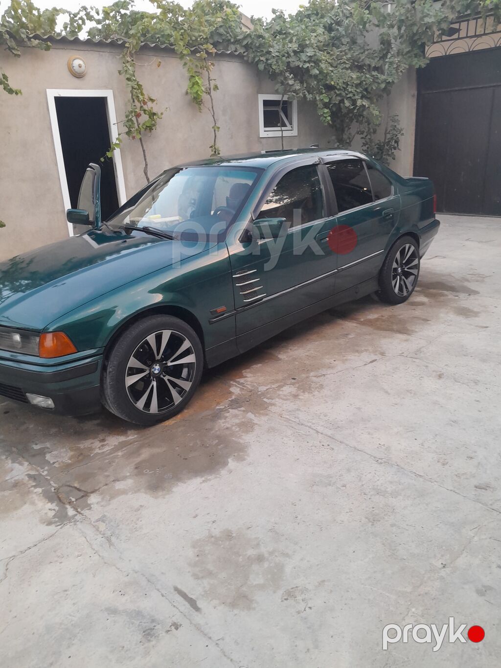 BMW sedan, yaşıl-mavi (tünd petrol) rəng. E36 kuzov. - 4 qapı, salon — Avtomobillər, Digah (8)