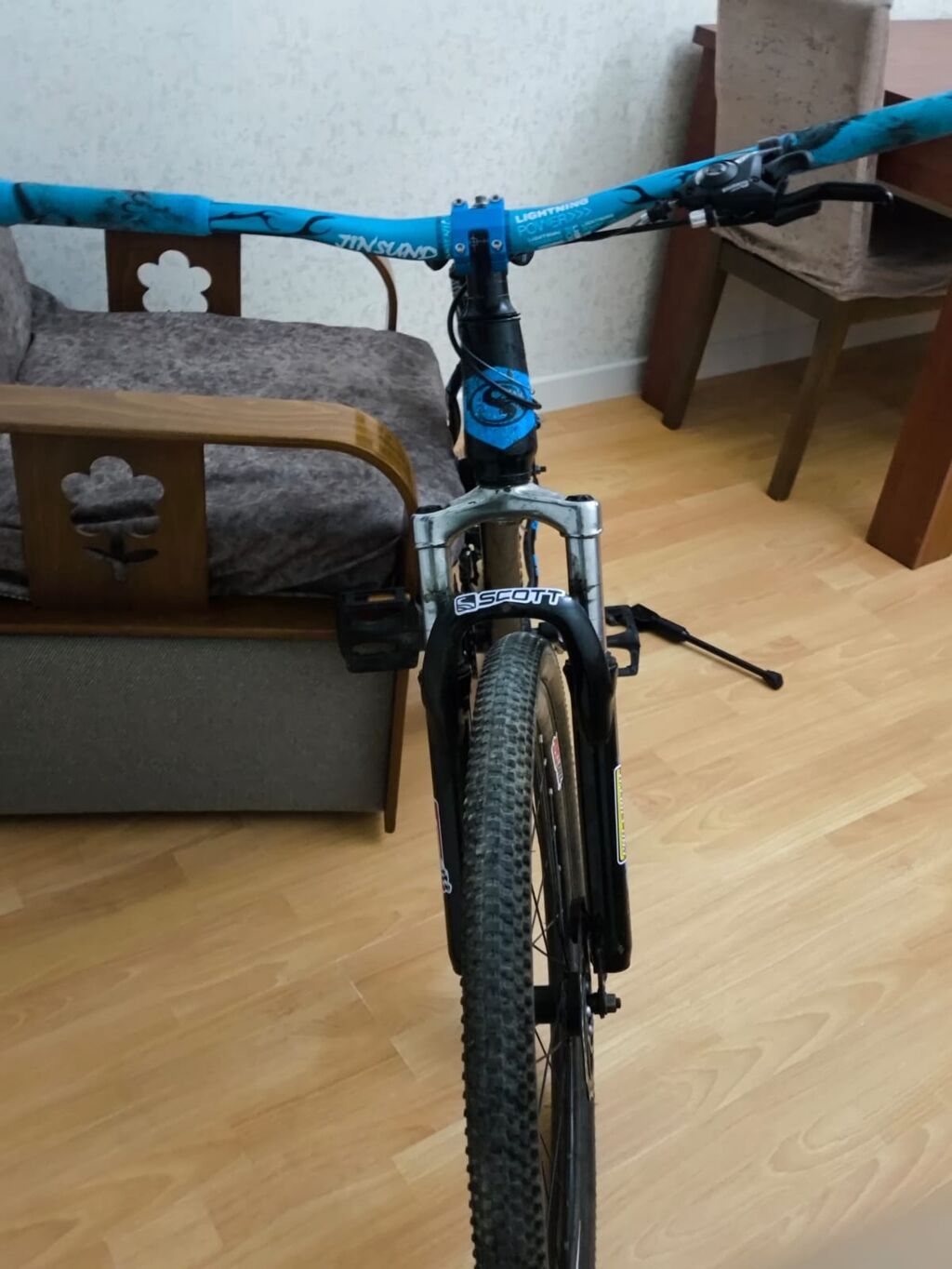 MTB tipli velosiped - Çərçivə: yüngül alaşımlı, qara-mavi rəng sxemi — Dağ velosipedləri, Bakı (3)