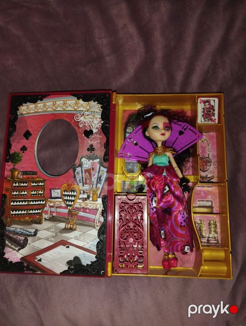 Ever After High “Lizzie Hearts” kolleksiya dəsti - Qapaqlı
