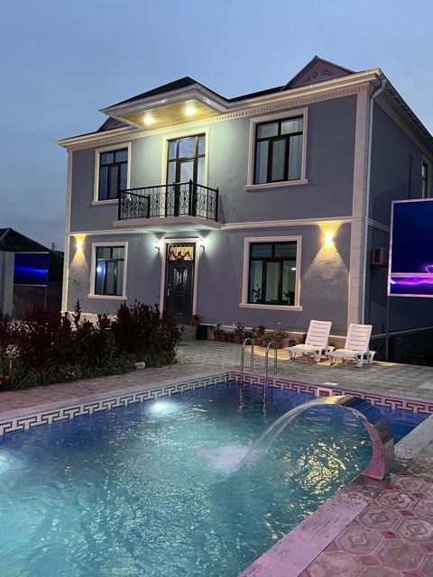 İcarəyə verilir 5 otaqlı həyət evi/bağ evi 240 m²