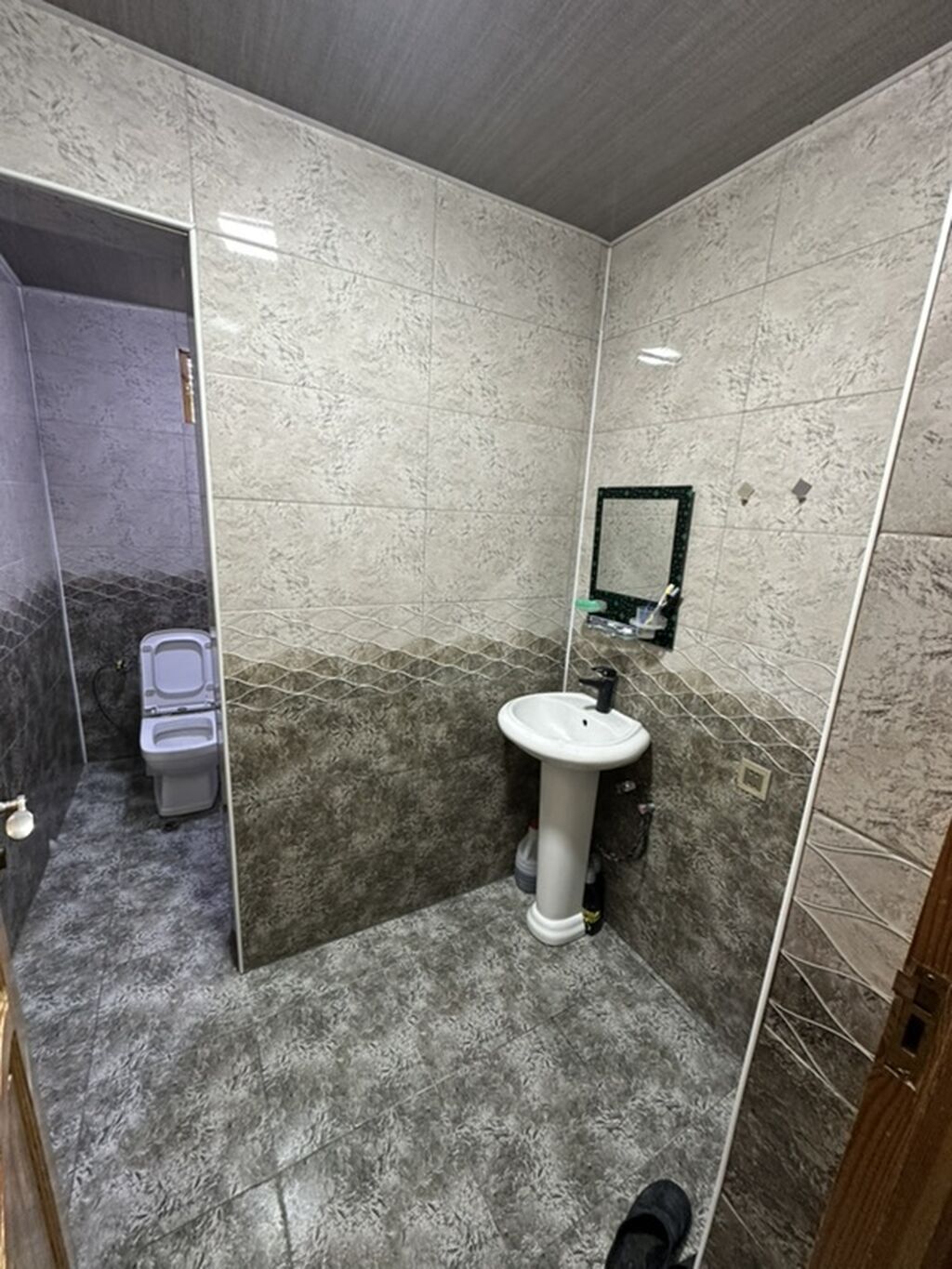 Satılır: 2 otaqlı həyət evi (fotoşəkillərdə) - Geniş dəhliz, taxta — Daşınmaz əmlak, Gəncə (2)