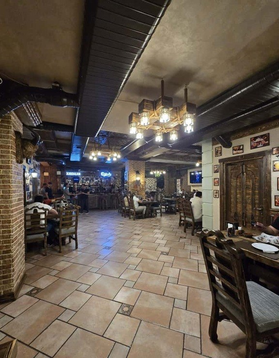 650 m² Əla təmirli obyekt satılır — Əmlak, Bakı (2)